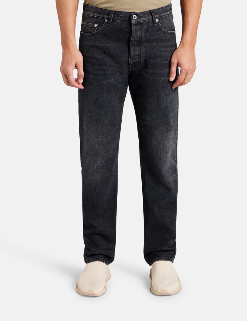 Arr Tab Tapered Jeans in grey